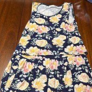 Latched mama OG navy floral babydoll (lift up access) nursing tank. Hard to find